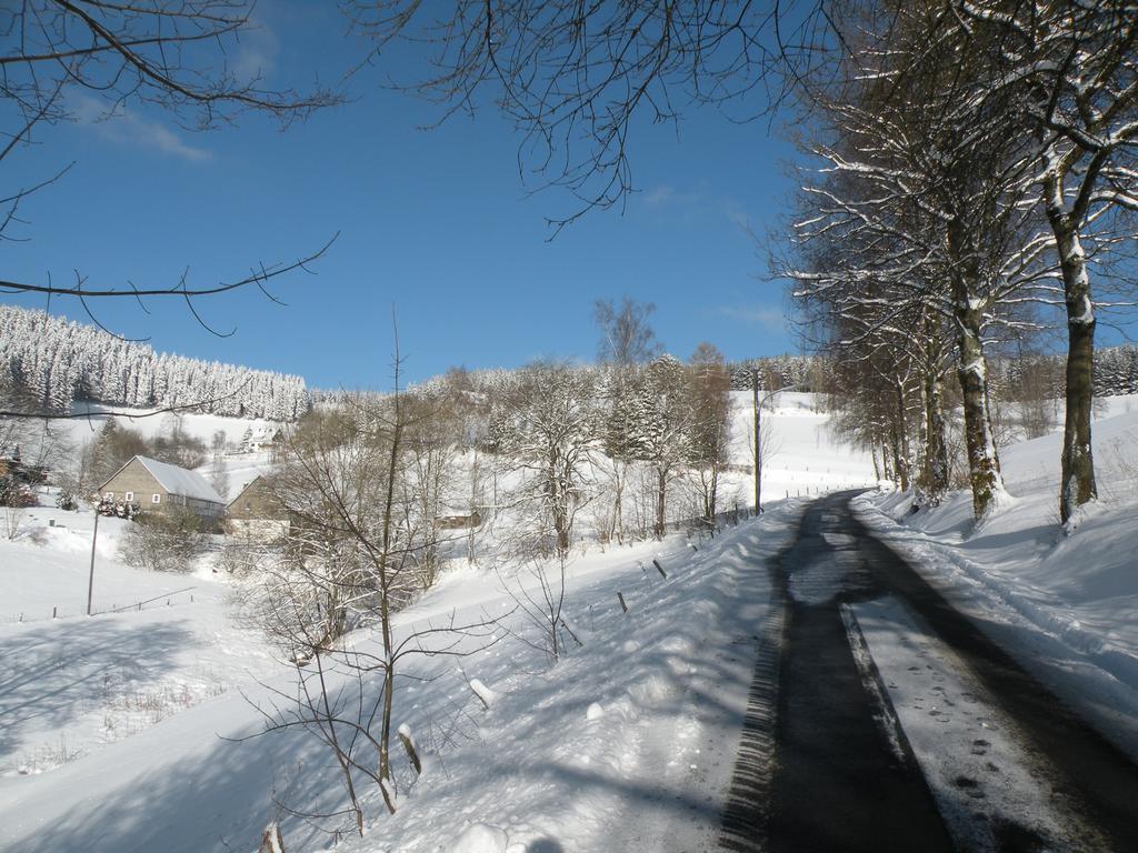 Landgasthof Nesselbach Nordenau Bagian luar foto