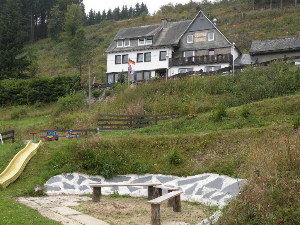 Landgasthof Nesselbach Nordenau Bagian luar foto