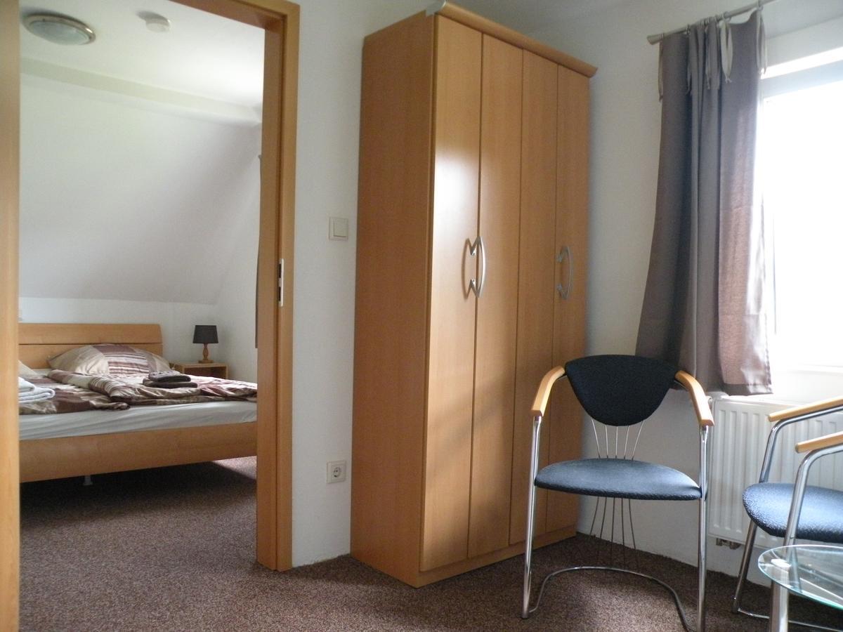 Landgasthof Nesselbach Nordenau Bagian luar foto