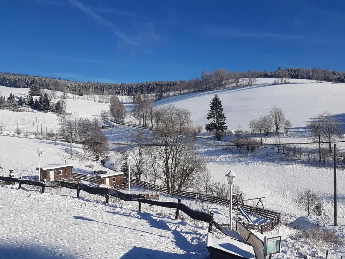 Landgasthof Nesselbach Nordenau Bagian luar foto
