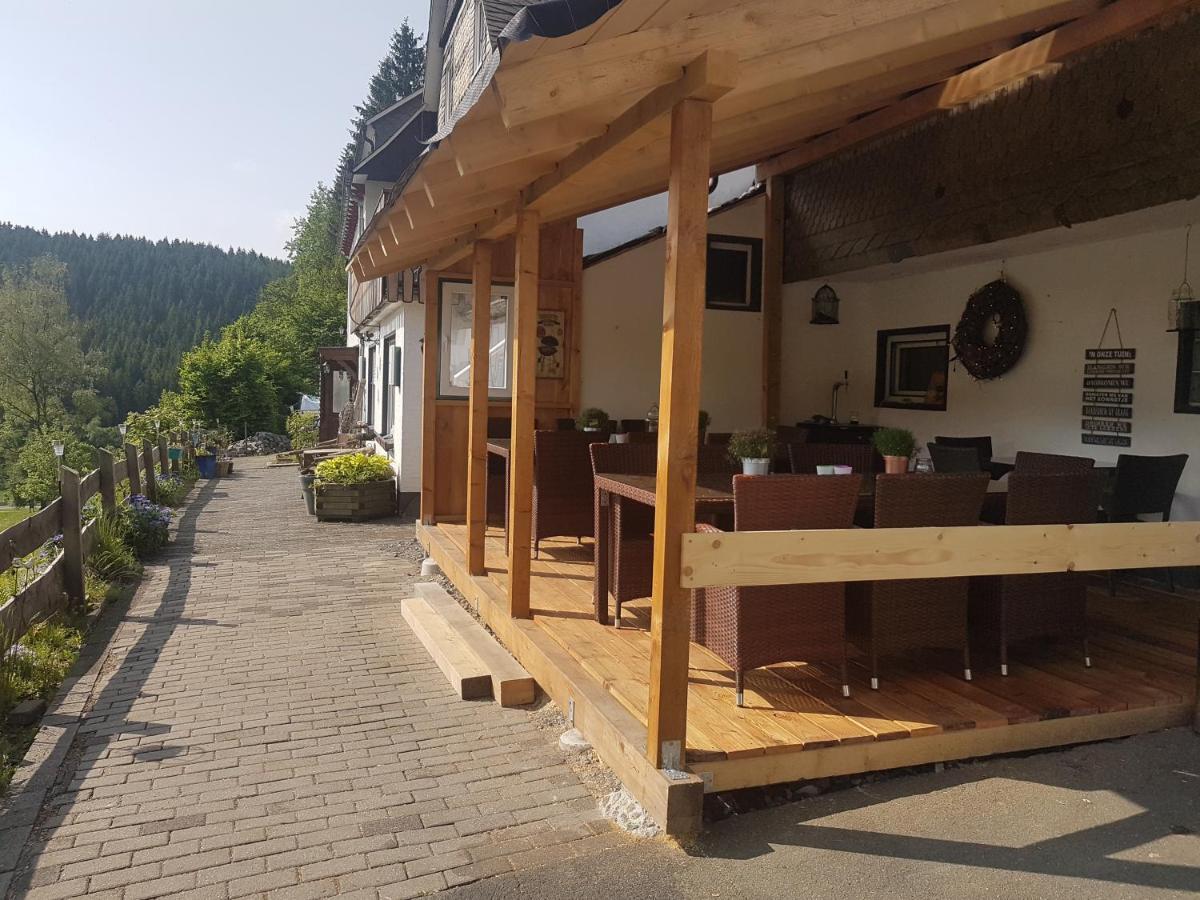 Landgasthof Nesselbach Nordenau Bagian luar foto