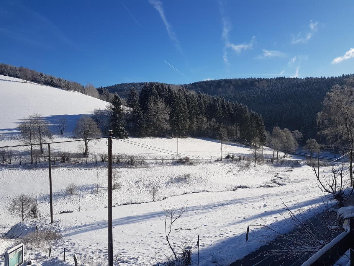 Landgasthof Nesselbach Nordenau Bagian luar foto